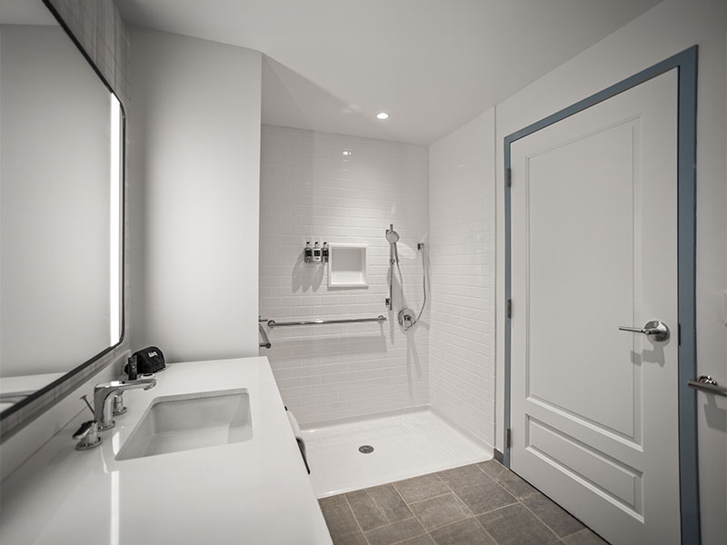 Highlander-Guest-Room-Accessible-Bathroom