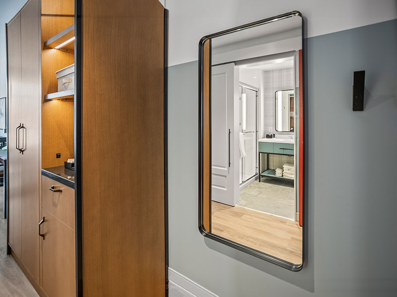 Tartan-King-Closet-Area